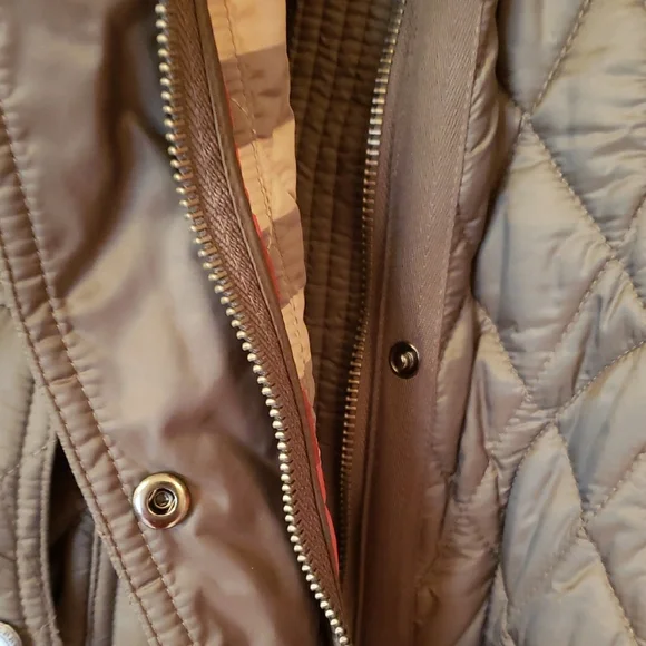 Burberry Quilted Long Puffer Coat in Taupe Gray - Picture 6 of 16